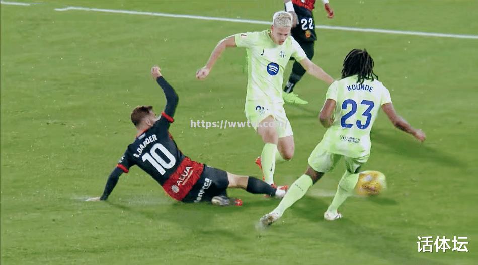 巴黎主场惨败巴塞罗那,提前出局 巴黎主场惨败巴塞罗那,提前出局