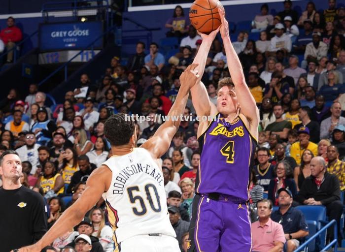 马刺告捷再获,公牛连胜湖人希望重生 马刺告捷再获,公牛连胜湖人希望重生