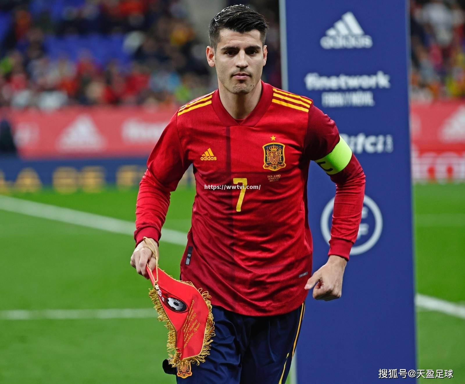 欧洲杯预选赛擦出火花,球员们全力以赴 欧洲杯预选赛擦出火花,球员们全力以赴