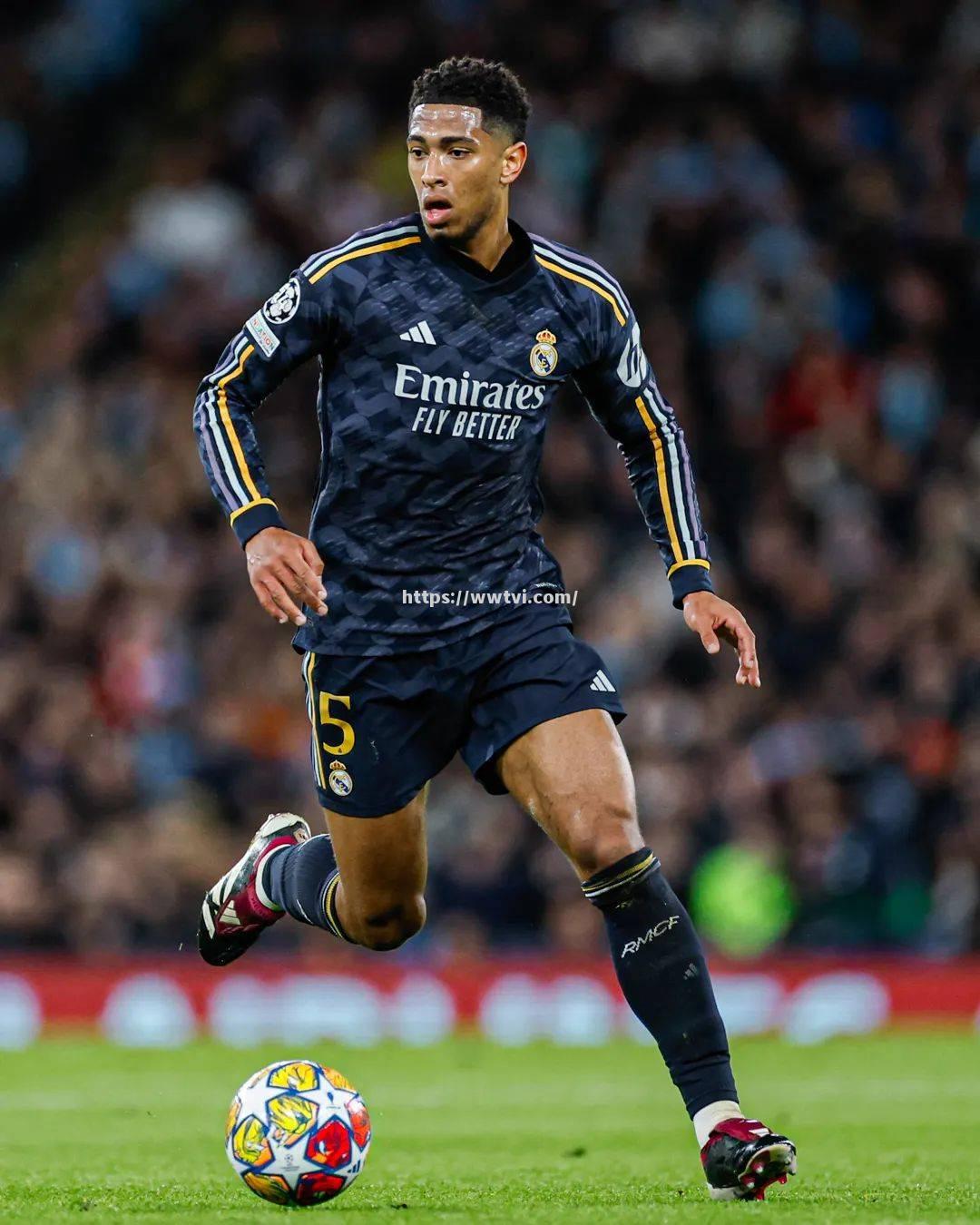 曼城大胜晋级,欧冠征程再次闯关成功 曼城大胜晋级,欧冠征程再次闯关成功