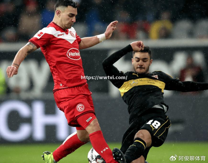 星空体育-比赛历史：门兴对阵雅典是德甲赛场的焦点