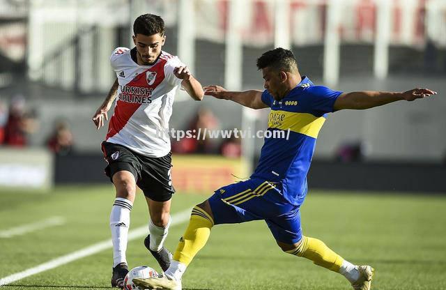 星空体育-埃弗顿主场三球大胜布莱顿，终结两连败