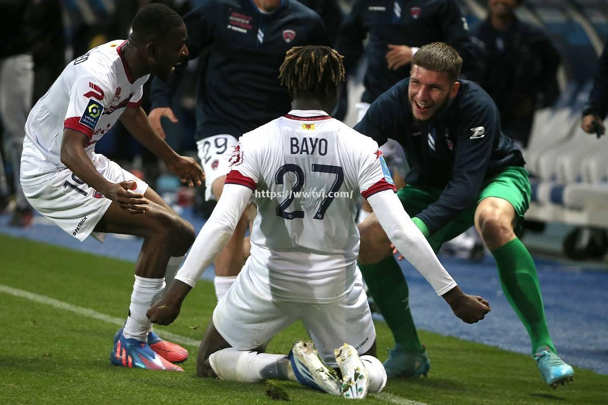 马赛客场胜克莱蒙,取得三分 马赛客场胜克莱蒙,取得三分