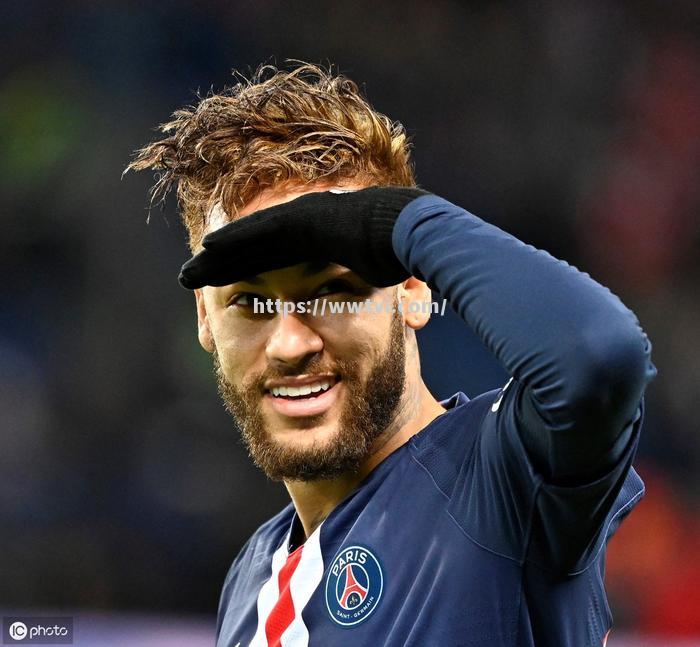 里昂球员伤愈复出,助球队取胜 里昂球员伤愈复出,助球队取胜