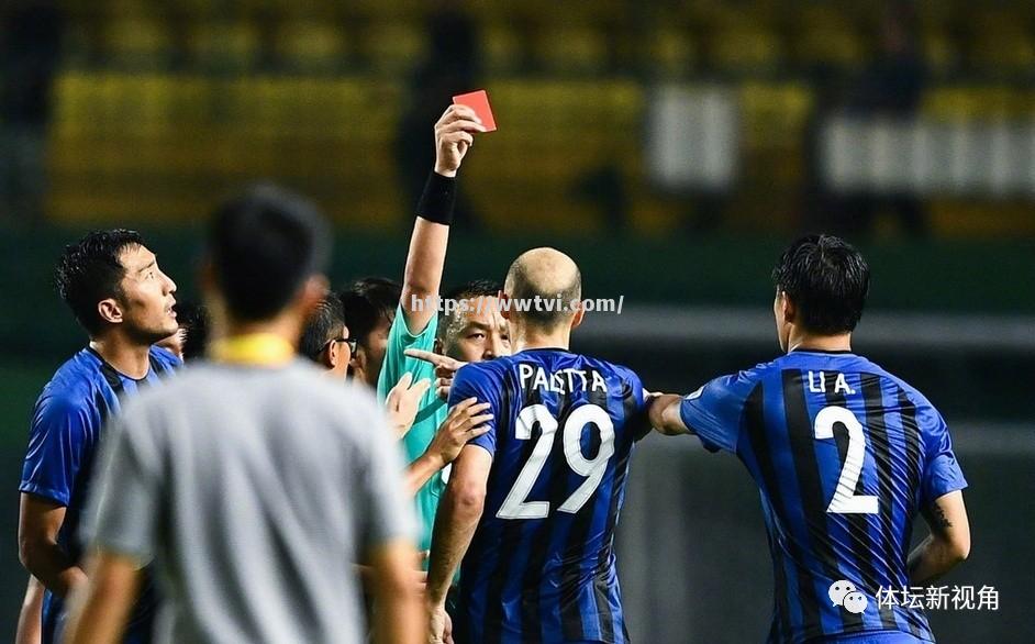 星空体育-外援在比赛中发挥至关重要，成为球队定海神针