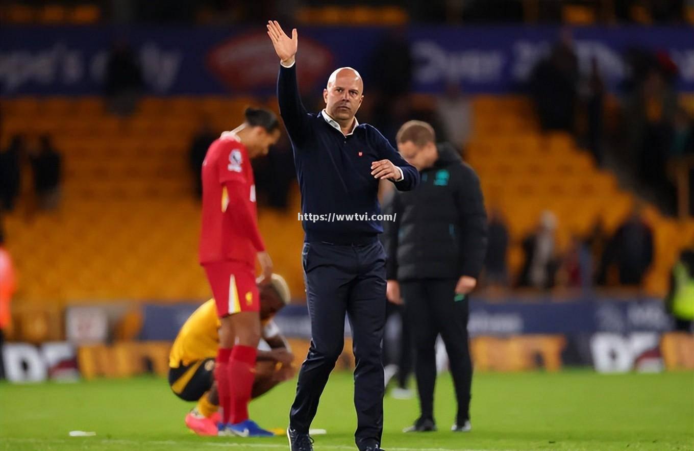 利物浦遭遇两连平,榜首位置脆弱不堪 利物浦遭遇两连平,榜首位置脆弱不堪