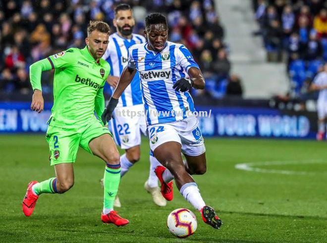 星空体育-莱加内斯后卫连续两场场比赛亮相