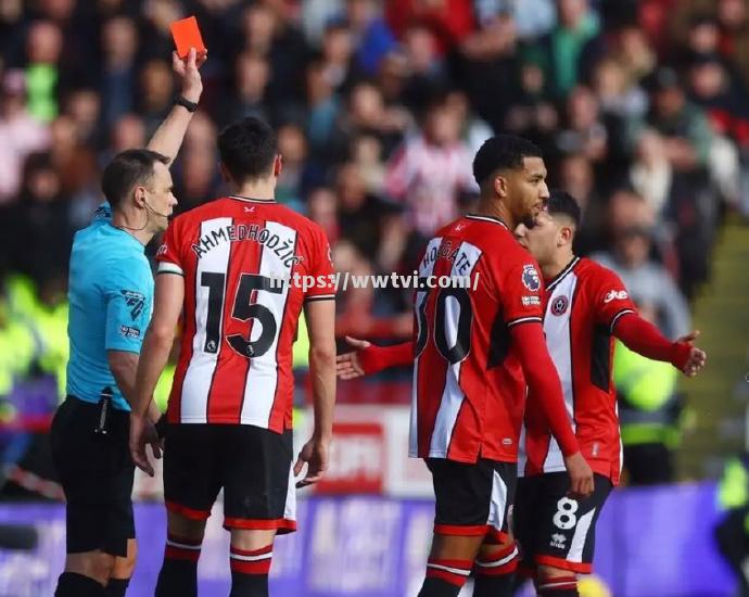 伯恩利罢赛风波引热议,联赛难题待解 伯恩利罢赛风波引热议,联赛难题待解